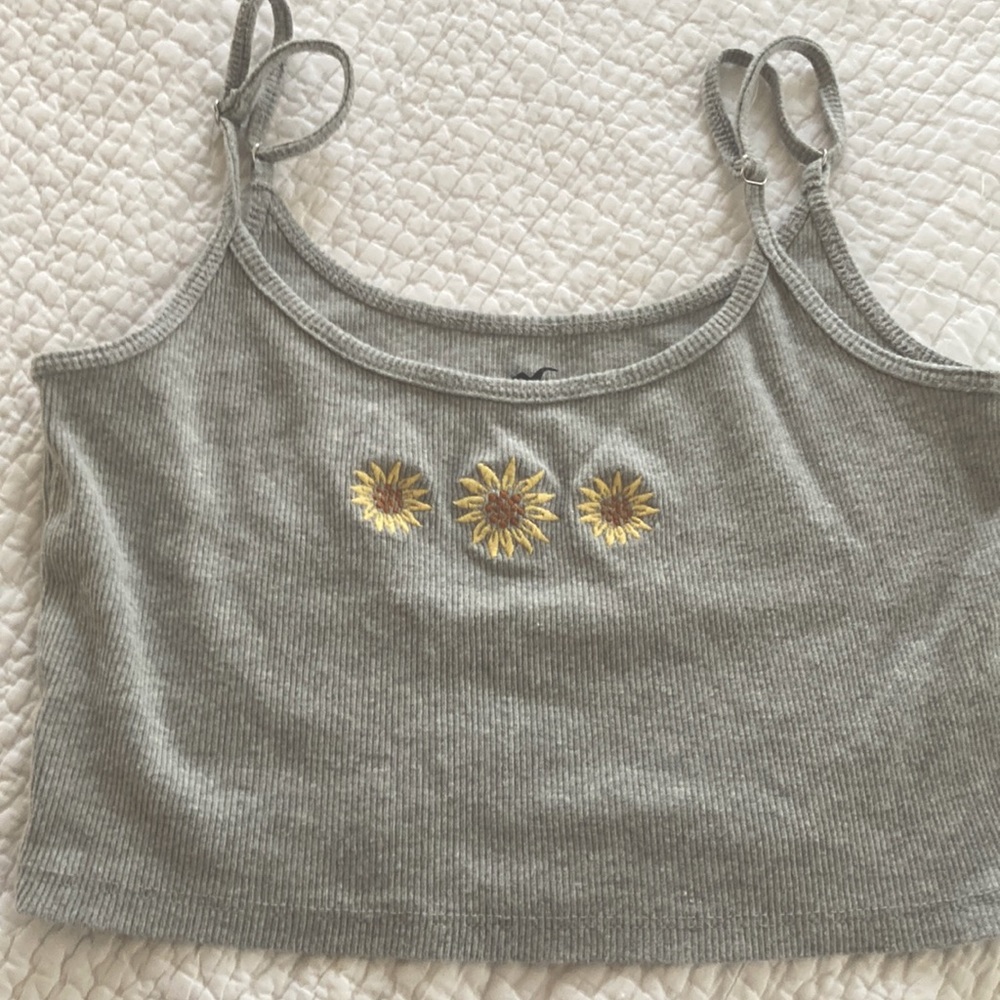 Hollister Cropped Cami NWOT Size small
